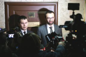 Sergey Leshchenko, Dmitry Gnenny