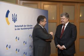Petr Poroshenko and Sigmar Gabriel