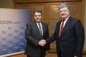 Petr Poroshenko and Sigmar Gabriel