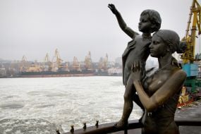 Monument to sailor's wife