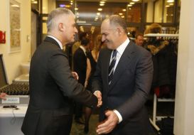 Ernst Reichel, Victor Pinchuk