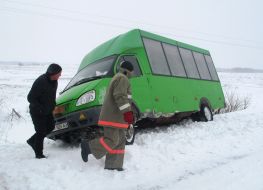 Rescuers assist drivers