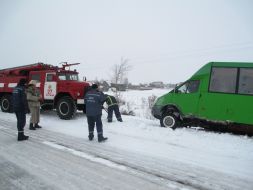 Rescuers assist drivers