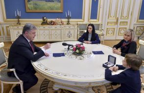 Petro Poroshenko and family of Roman Sushchenko