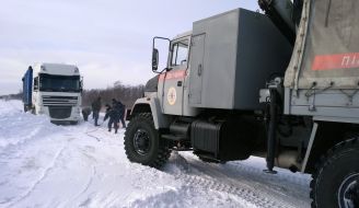 Rescuers assist drivers