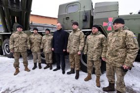 Андрей Парубий посетил военную часть 