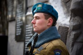 Honor guard at the monument to soldiers-internationalists