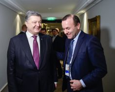 Petr Poroshenko and Manfred Weber