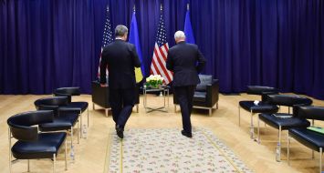 Петр Порошенко и Майк Пенс