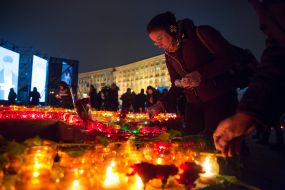 Kyiv residents lit oil lamps