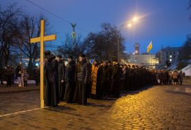 Священнослужители почтили память Героев Небесной сотни