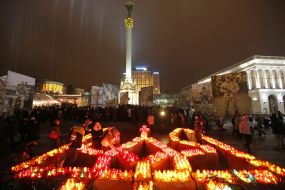 Kyiv residents lit oil lamps