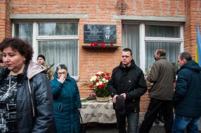 The opening of the memorial plaque to Alexander Maksimov