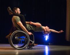 Танцевальный коллектив Candoco Dance Company