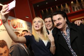 Pavel Zibrov, Roman Grischuk and Anna Gres