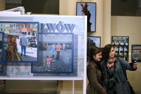 Exhibition "Pictures Without Borders Ukraine -. Poland - Netherlands"