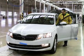 New car Skoda Superb B8