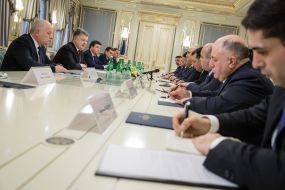 Poroshenko meeting with Shahin Mustafayev