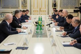 Poroshenko meeting with Shahin Mustafayev