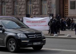 Action "Killed road calls for help!"