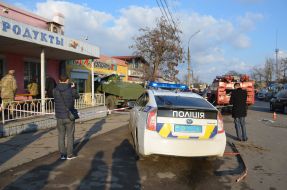 Truck crashed into a pet shop