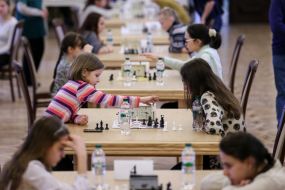 Chess Tournament "Miss intellectuality"