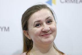 Tatiana Komlyk (Father Bo) 