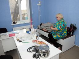 Evacuated residents of Balakleya