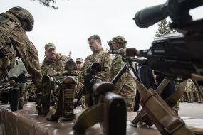 Petro Poroshenko, Vasyl Hrycak