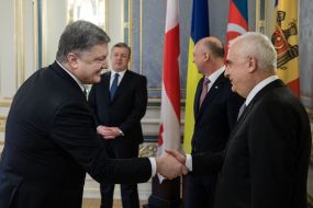 Georgi Kvirikashvili, Petro Poroshenko, Ismet Abasov and Pavel Filip