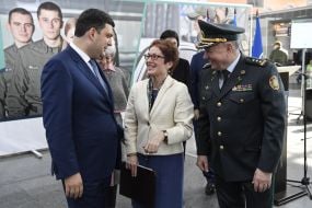 Vladimir Groisman, Marie Jovanovich, Viktor Nazarenko