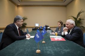 Petro Poroshenko and Joseph Daul