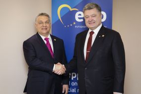 Petro Poroshenko and Viktor Orban