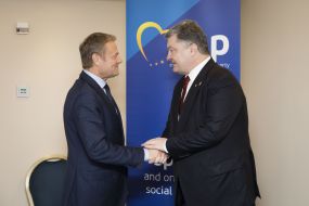 Petro Poroshenko and Donald Tusk