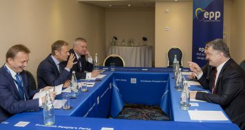 Petro Poroshenko and Donald Tusk