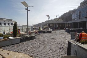 Reconstruction of the Poshtovaya Square in Kiev