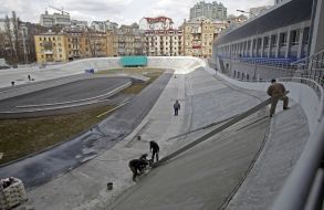 Reconstruction of the capital racetrack