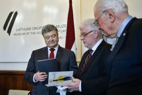 Petro Poroshenko visited the Museum of the Occupation of Latvia