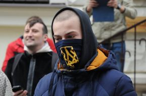 Picketing branch of Sberbank