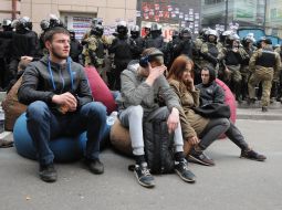 Picketing branch of Sberbank