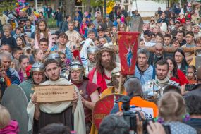 Costume staging "Easter reconstruction"