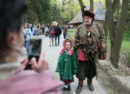 Festival "Easter in the grove"