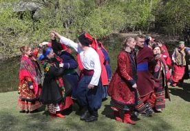 Holiday "Pour Monday"