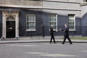 Petro Poroshenko, Teresa May