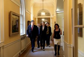 Petro Poroshenko, Teresa May
