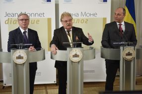 Pat Cox, Elmar Brock and Andrew Parubiy