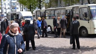 People at the bus stop