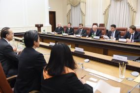 Встреча Владимира Гройсмана и Сун Бая