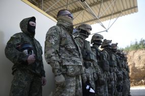 Soldiers of the special purpose unit 