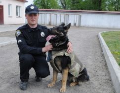 Кинолог с собакой